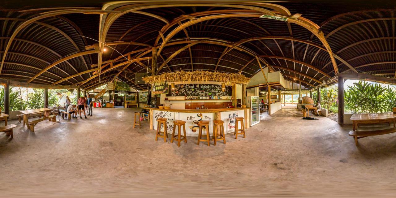 Vertikal Lodge Santa Teresa  Exteriör bild